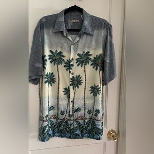Batik Bay…Mens Beach Shirt Size M.